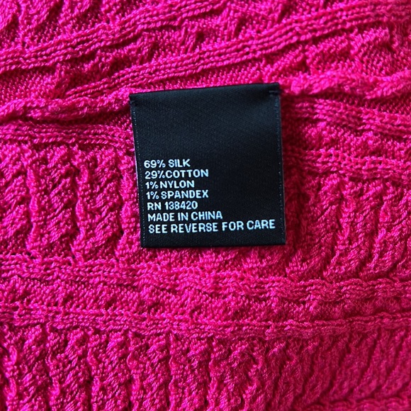 Fine Cable Knit Sweater - Picture 7 of 8